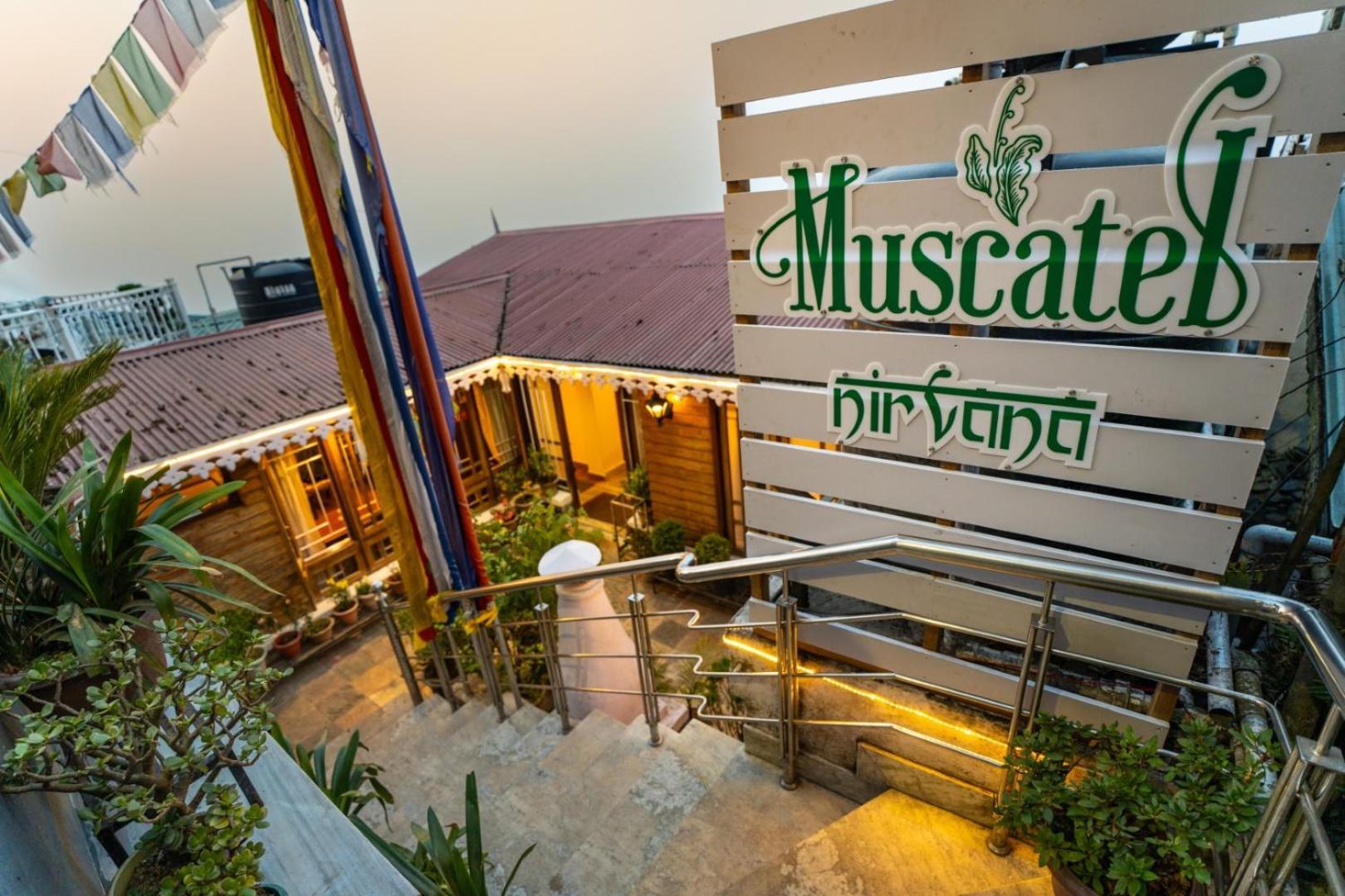 Muscatel Nirvana - At The Mall Road Darjeeling  Ngoại thất bức ảnh
